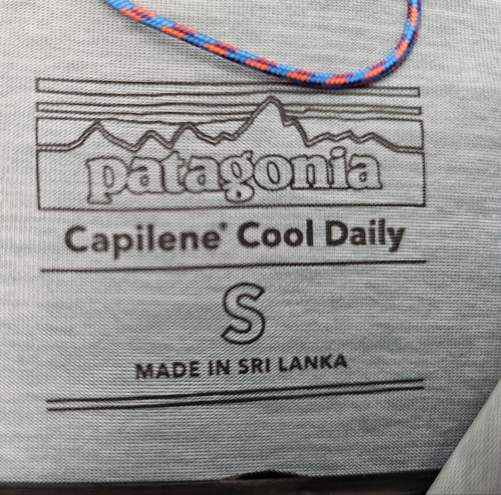 Patagonia Women's Capilene Cool Daily Hoodie Size Small - Picture 8 of 10